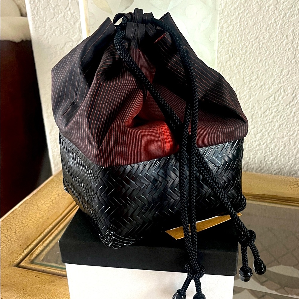Vintage Japanese Elegant Black & Red fabric Drawstring bamboo bottom Bag